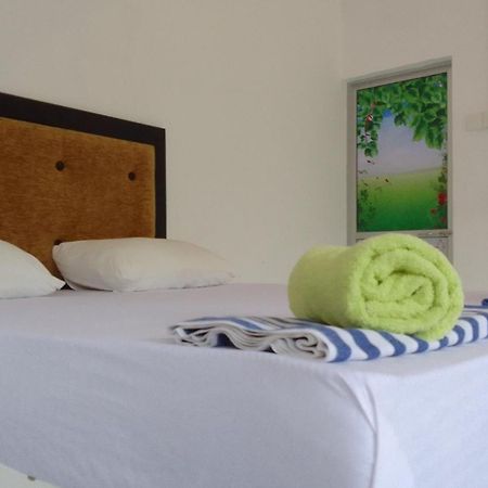 Share Safari Family Bungalow Udawalawe Luaran gambar