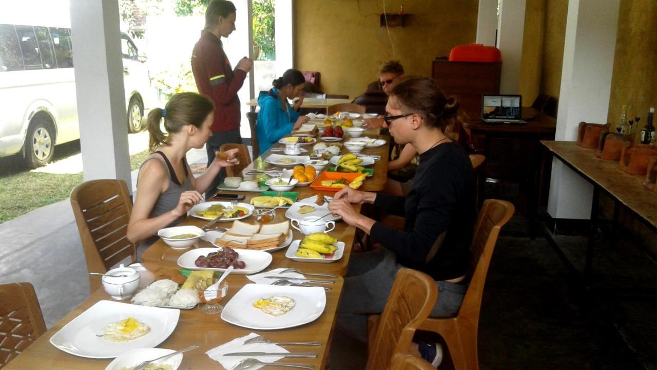 Share Safari Family Bungalow Udawalawe Luaran gambar