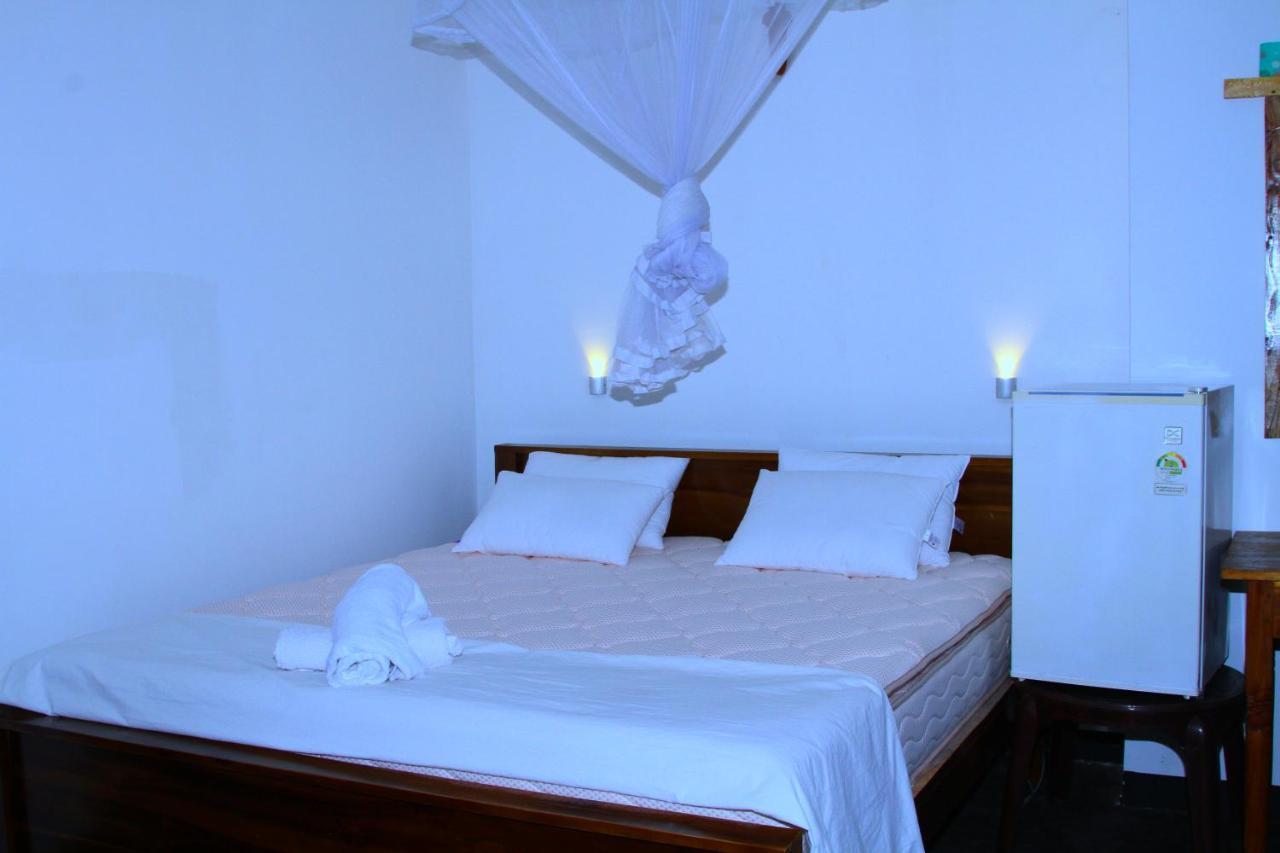 Share Safari Family Bungalow Udawalawe Luaran gambar
