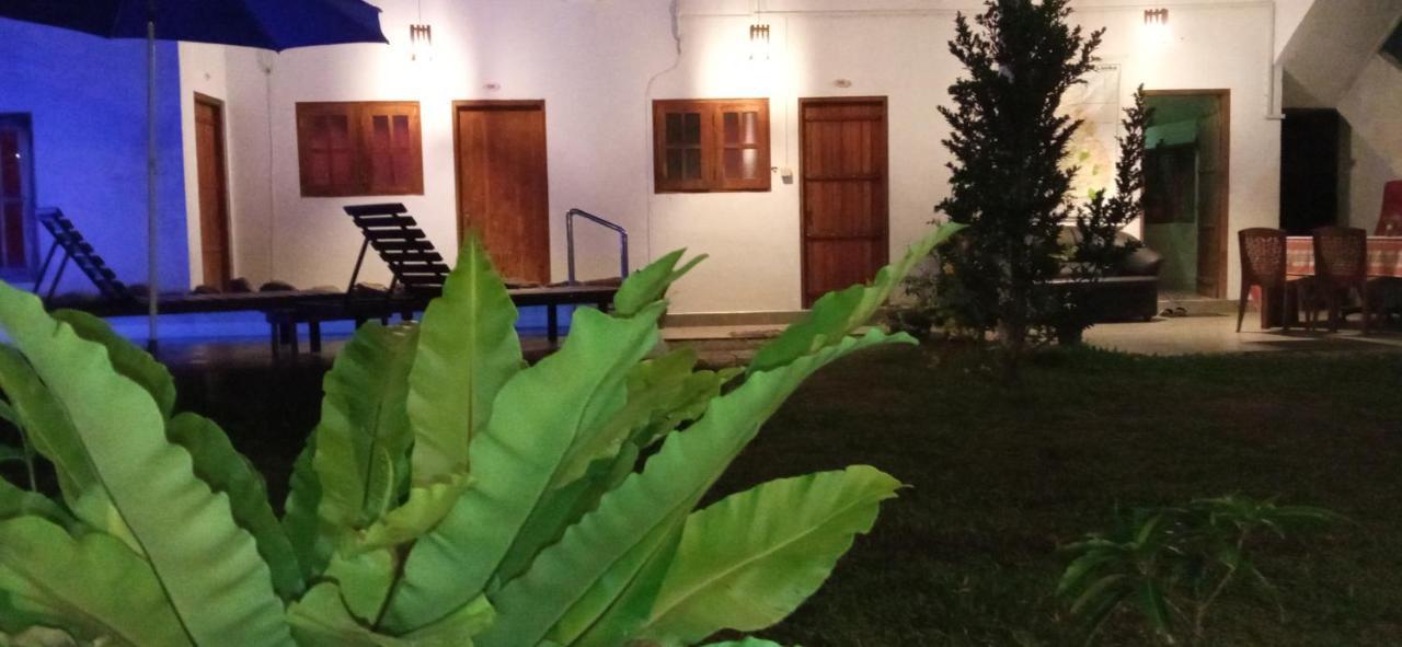 Share Safari Family Bungalow Udawalawe Luaran gambar