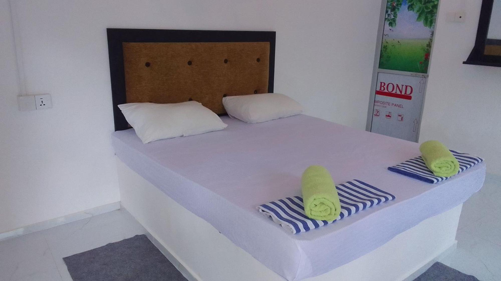 Share Safari Family Bungalow Udawalawe Luaran gambar